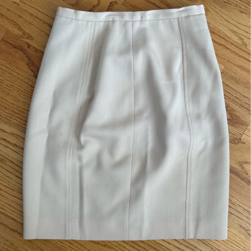 Classiques Entier Cream Wool Pencil Skirt | Size 2P | Made in Japan